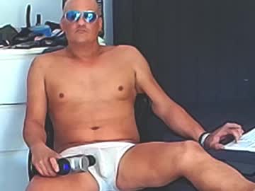 Askil8802 Chaturbate stream image from March 19, 2026