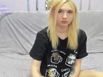 Naomiskinny Chaturbate stream image from March 19, 2026