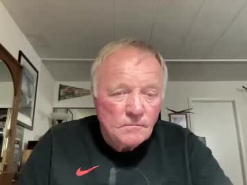 Cookoosnest Chaturbate stream image from March 19, 2026