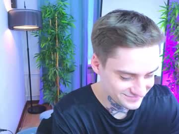 Drillfilow Chaturbate stream image from March 19, 2026