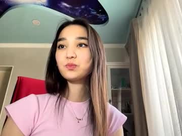 Minhcheaney Chaturbate stream image from March 19, 2026