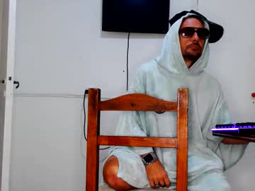 Alfredopantuso Chaturbate stream image from March 19, 2026