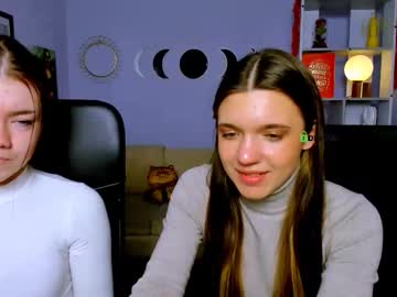 Alira_Glow Chaturbate stream image from March 19, 2026