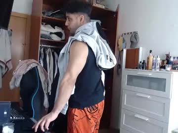 Pollitoromantico Chaturbate stream image from March 19, 2026