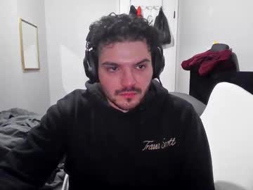 Skettykitty Chaturbate stream image from March 19, 2026
