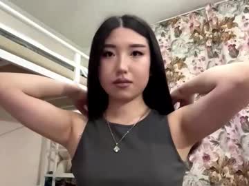 Jasminebade Chaturbate stream image from March 19, 2026