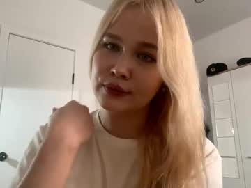 Rosettafinzel Chaturbate stream image from March 19, 2026