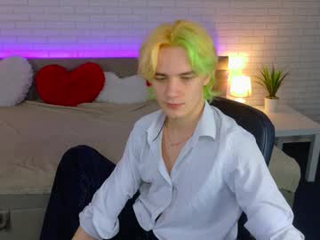 Jamemiller Chaturbate stream image from March 19, 2026