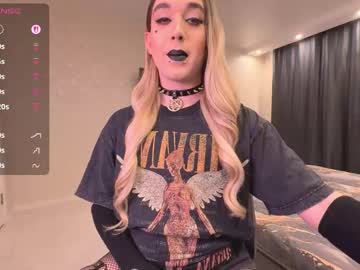 Suprremedream Chaturbate stream image from March 19, 2026