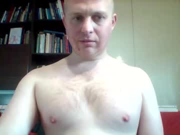 Matttthees Chaturbate stream image from March 19, 2026