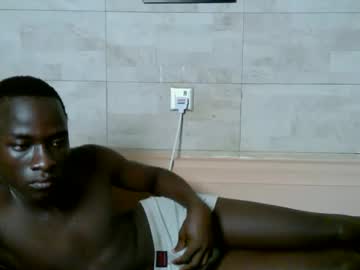 Flowsmount Chaturbate stream image from March 19, 2026