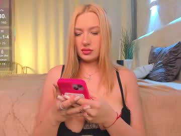 Hollyylee Chaturbate stream image from March 20, 2026