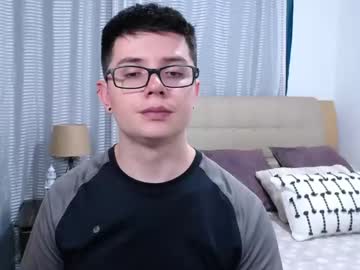 Kevinhunts Chaturbate stream image from March 20, 2026