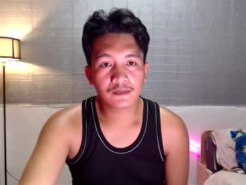 Hunkylloyd Chaturbate stream image from March 20, 2026