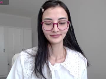Niufrommacau Chaturbate stream image from March 20, 2026