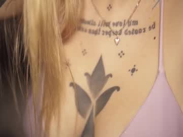 Mileeena Chaturbate stream image from March 20, 2026