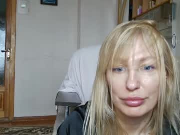 Sandraglamour Chaturbate stream image from March 20, 2026