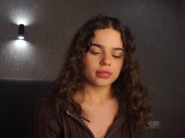 Lindaaii Chaturbate stream image from March 20, 2026