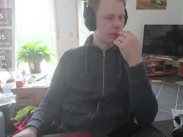 Mrzaasch Chaturbate stream image from March 20, 2026