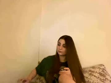 Kaylenewobig Chaturbate stream image from March 20, 2026