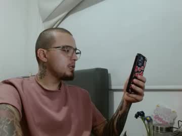 Maximo_Garcia17 Chaturbate stream image from March 21, 2026