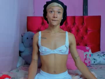 Flower_Weed Chaturbate stream image from March 21, 2026