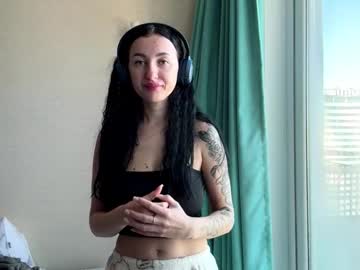 Joanneyarbro Chaturbate stream image from March 21, 2026