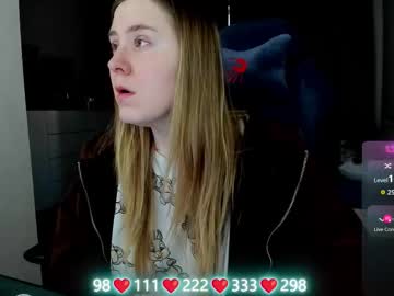 Oliviamunk Chaturbate stream image from March 21, 2026