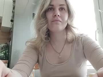 Tianamoon26 Chaturbate stream image from March 21, 2026