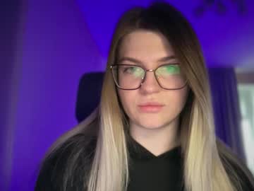 Crystalblush01 Chaturbate stream image from March 21, 2026