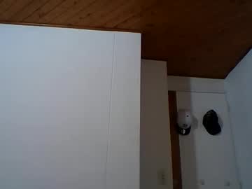 Juanri460749 Chaturbate stream image from March 21, 2026