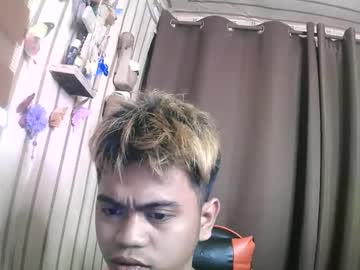 Kenshe102000 Chaturbate stream image from March 21, 2026