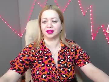 Oliviaverr Chaturbate stream image from March 21, 2026