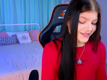 Softeach Chaturbate stream image from March 21, 2026