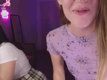 Merry_Dancers_ Chaturbate stream image from March 21, 2026