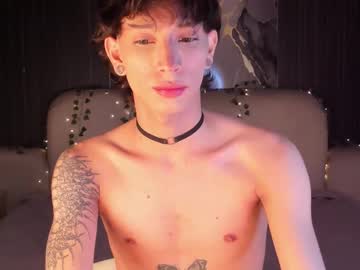 Andywiills Chaturbate stream image from March 22, 2026