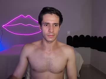 Cshundderlick Chaturbate stream image from March 22, 2026