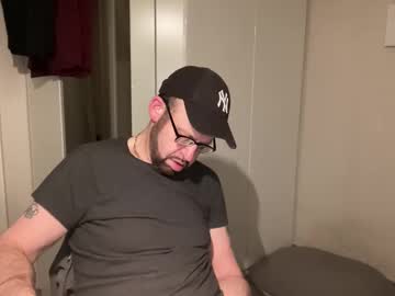 Fabiothick Chaturbate stream image from March 22, 2026