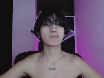 Littlextrem Chaturbate stream image from March 22, 2026