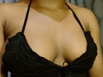 Vee62 Chaturbate stream image from March 22, 2026