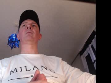 Peteperelli Chaturbate stream image from March 22, 2026