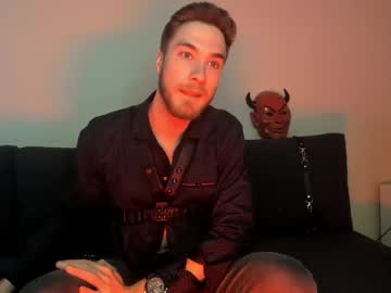 Cuteseductor Chaturbate stream image from March 22, 2026