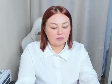 Kira_Mell Chaturbate stream image from March 22, 2026