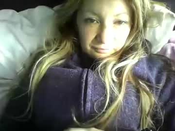 Ammber3 Chaturbate stream image from March 22, 2026