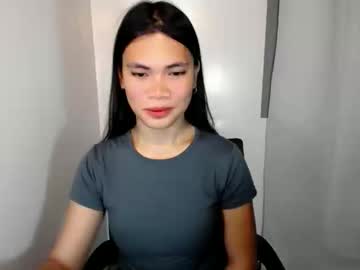 Hot_Pauline Chaturbate stream image from March 22, 2026