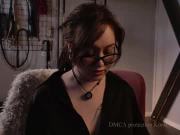 Koracrosbie Chaturbate stream image from March 22, 2026
