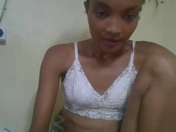 Francinoli Chaturbate stream image from March 22, 2026