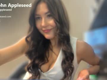 Lisandriaa Chaturbate stream image from March 22, 2026