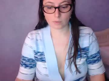 Luckylinda23 Chaturbate stream image from March 22, 2026