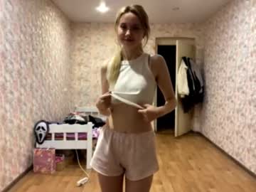 Milaarcilla Chaturbate stream image from March 22, 2026